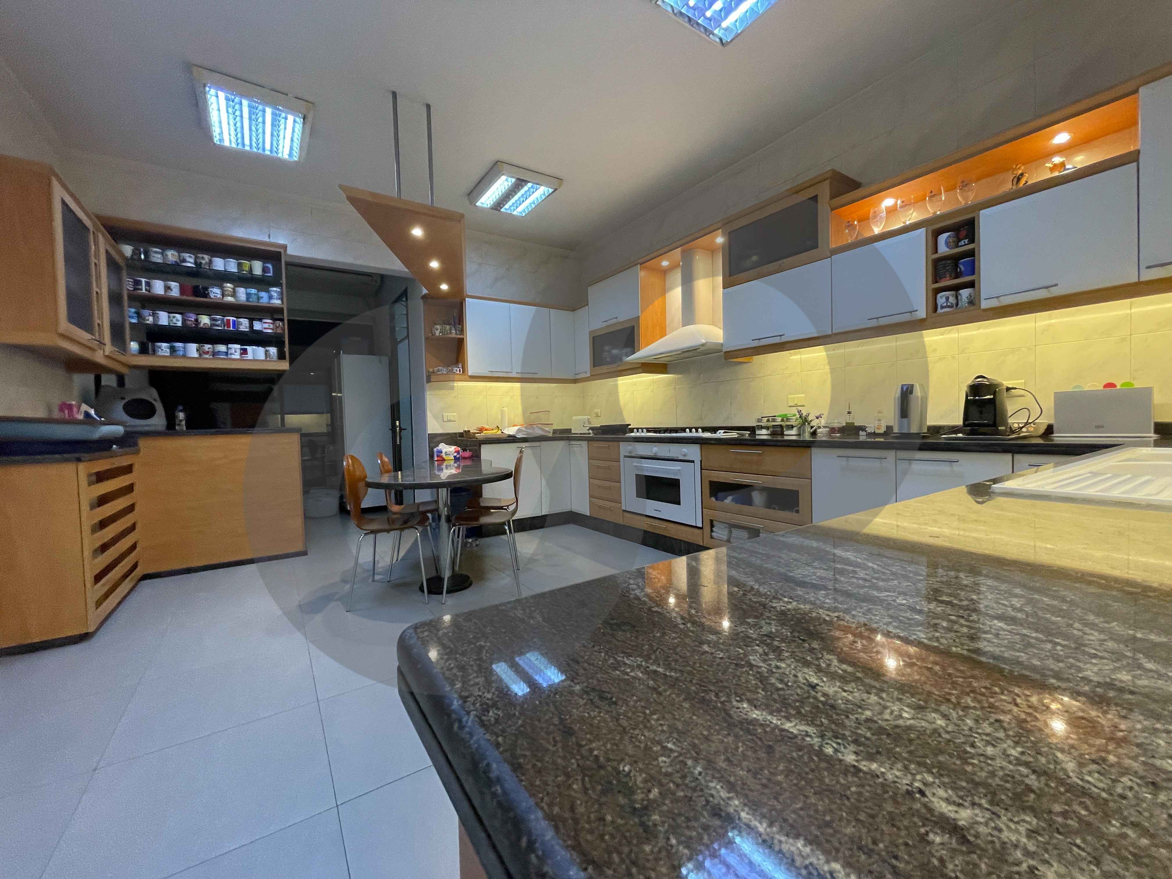 Maid’s room/BALCONY/ELEVATOR/hazmieh — الصورة 3