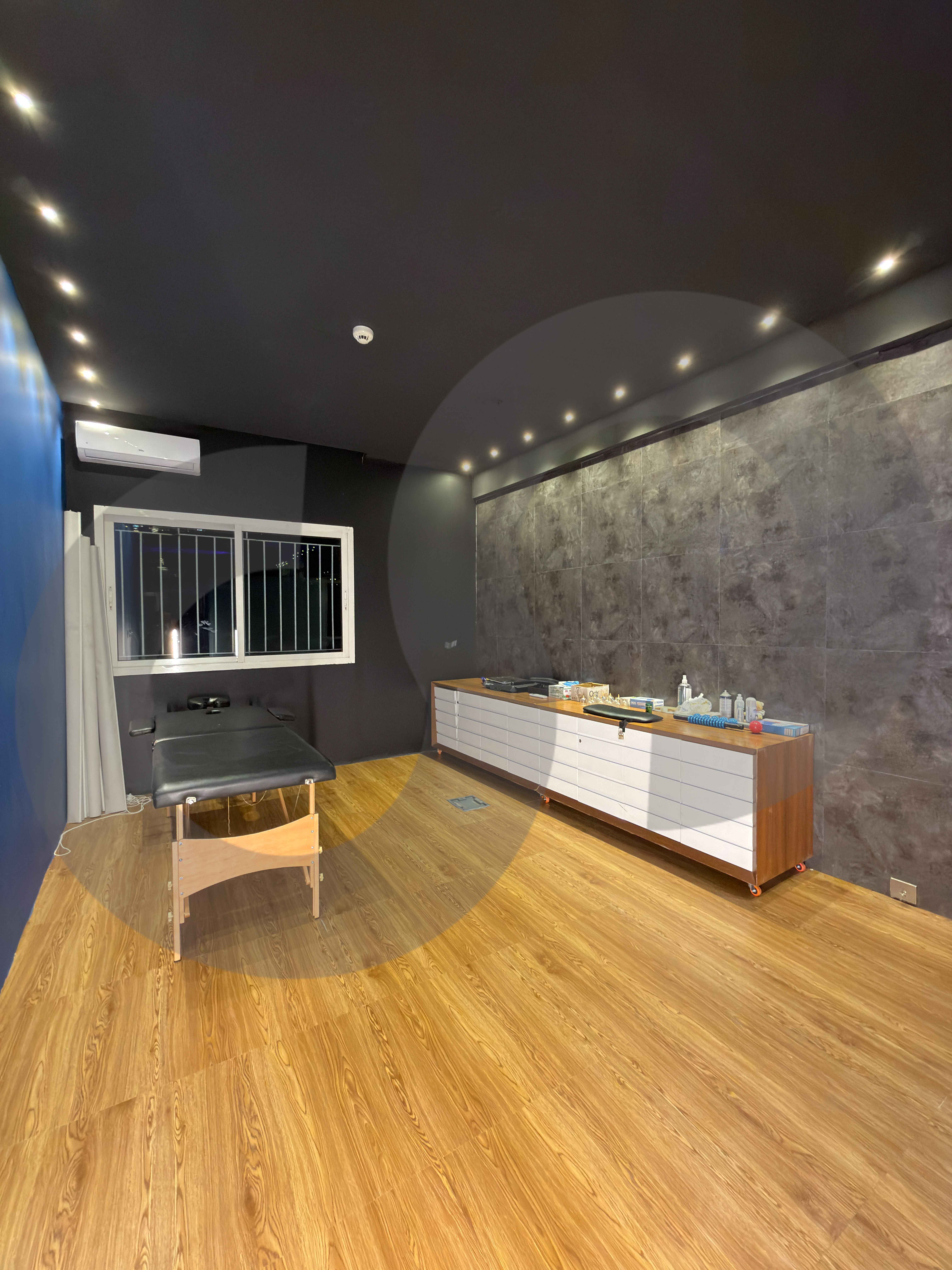 Office of 16 Sqm located on haret sakher’s main highway ! — الصورة 3