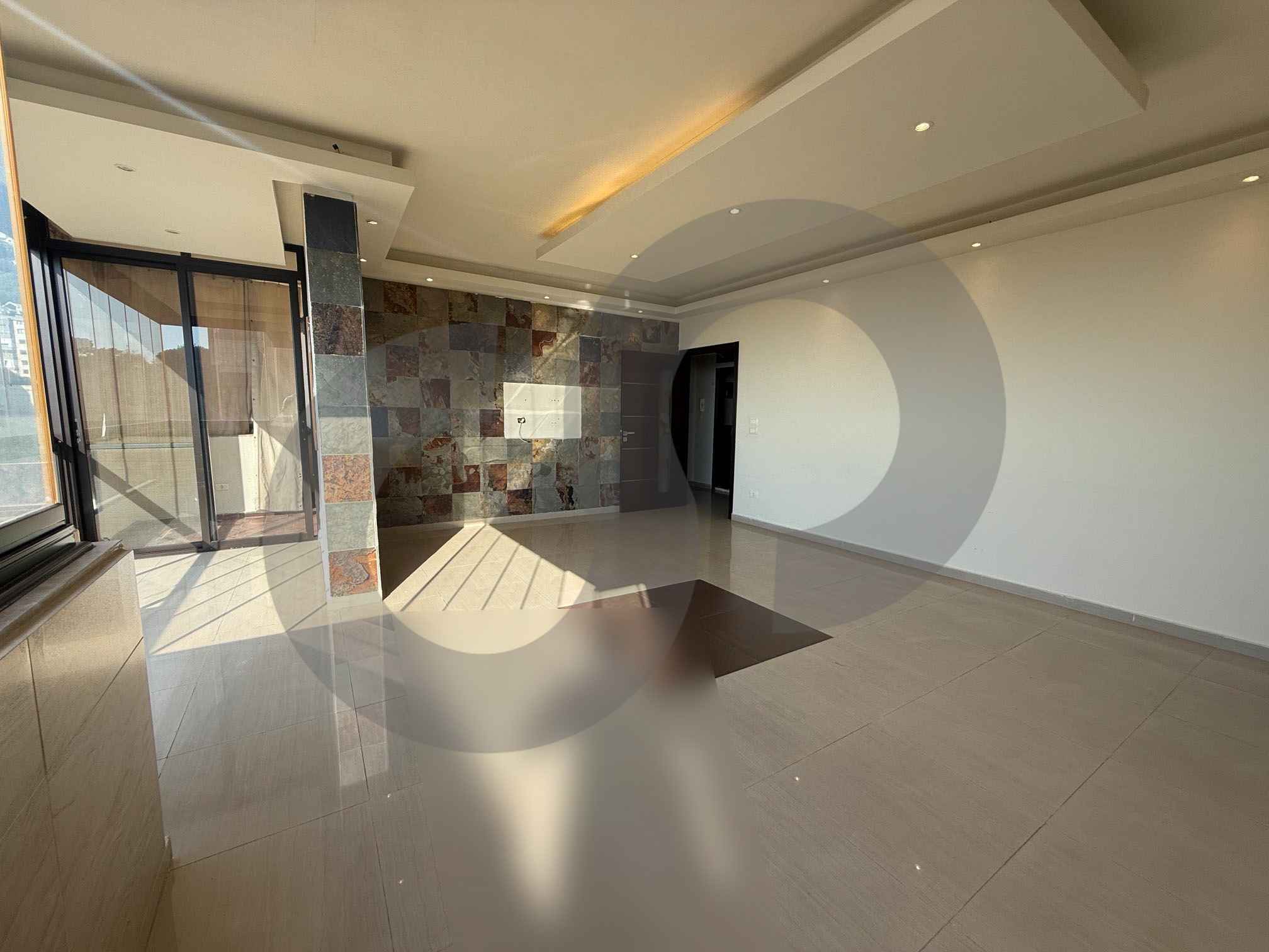 RENTAL DEAL/CALM NIGHBORHOOD, HIGH END FINISHING/AIN EL RIHANEH/KESEROUAN — photo 2