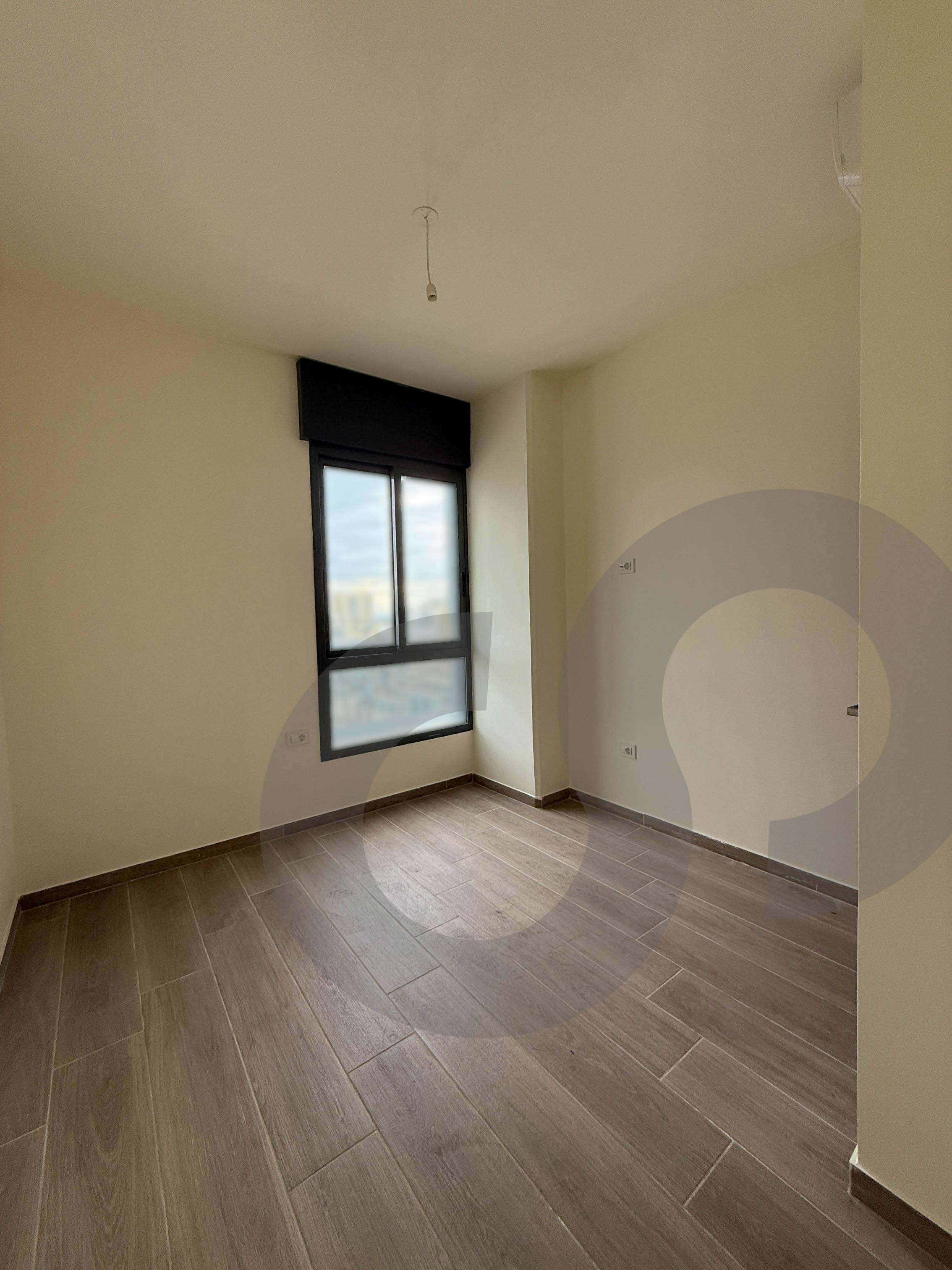 Beirut- Verdun -new building high floor 24/7 electricity — الصورة 3