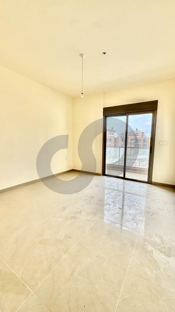 BRAND NEW, ULTRA PRIME LOCATION, HALAT-JBEIL — الصورة 2