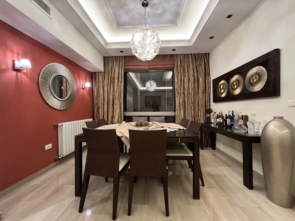Apartment for Rent in Sassine, Beirut, Lebanon — الصورة 2