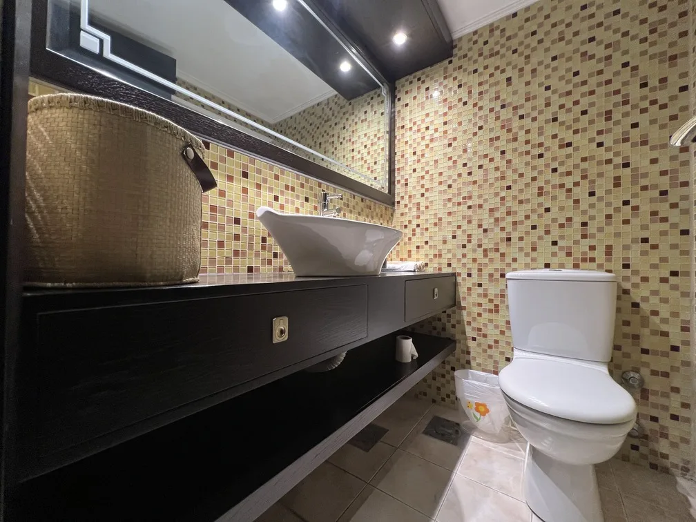 Apartment for Rent in Sassine, Beirut, Lebanon — الصورة 9