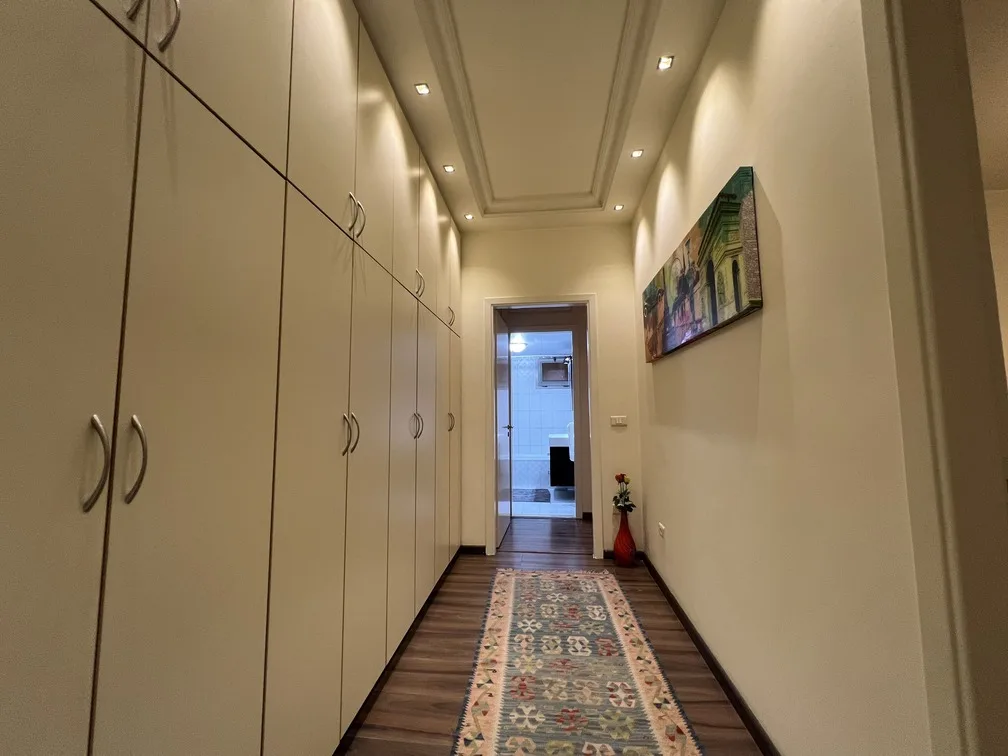 Apartment for Rent in Sassine, Beirut, Lebanon — الصورة 6