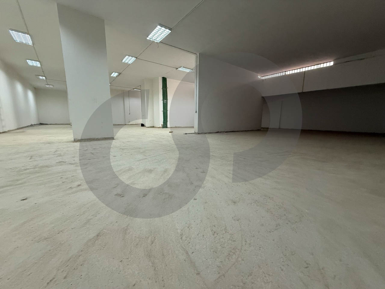 Warehouse for Sale – Prime Location –Baouchriye, Metn — الصورة 3