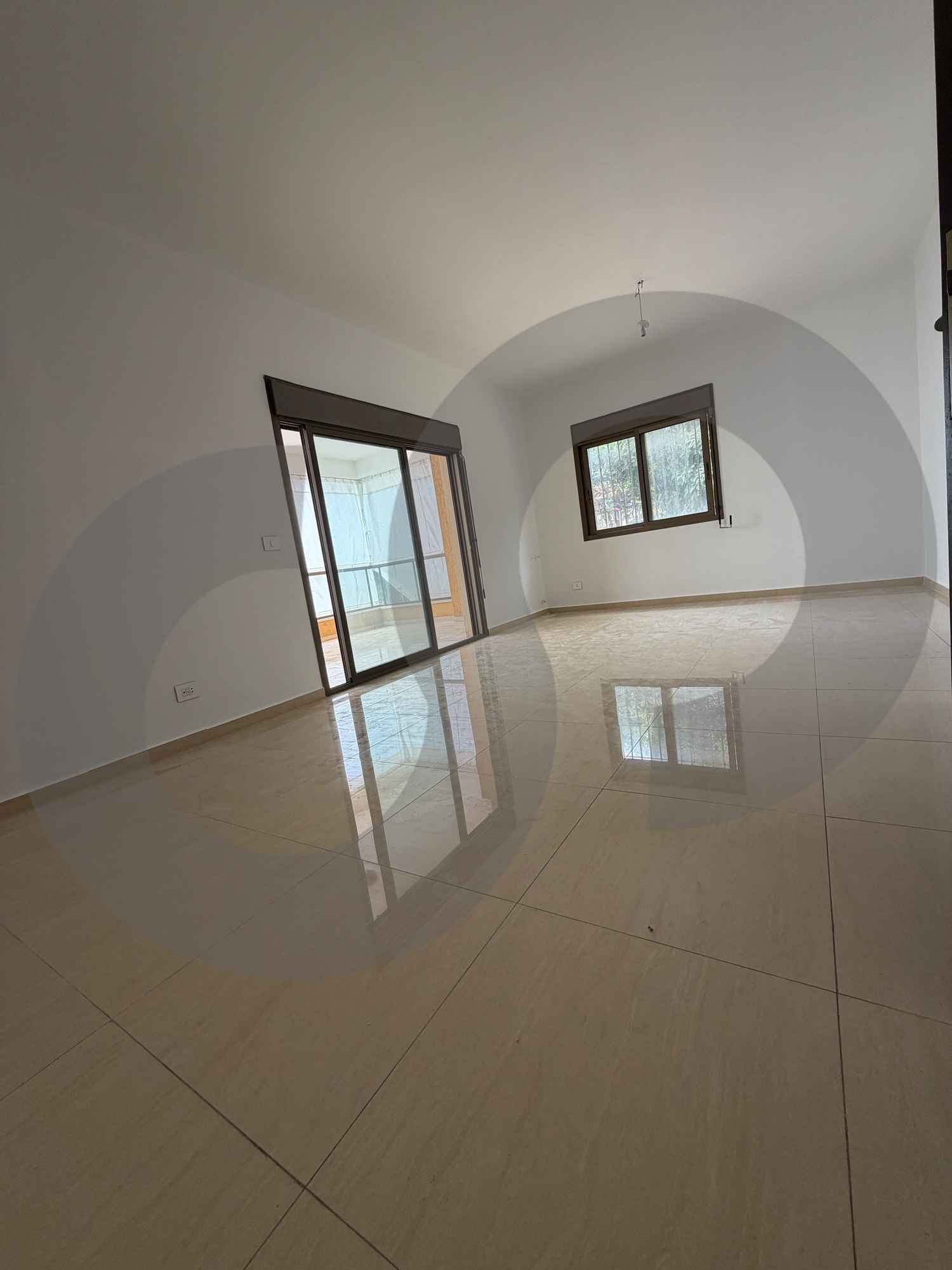 Prime location in Dbayeh /surrounded by all the facilities needed — photo 2
