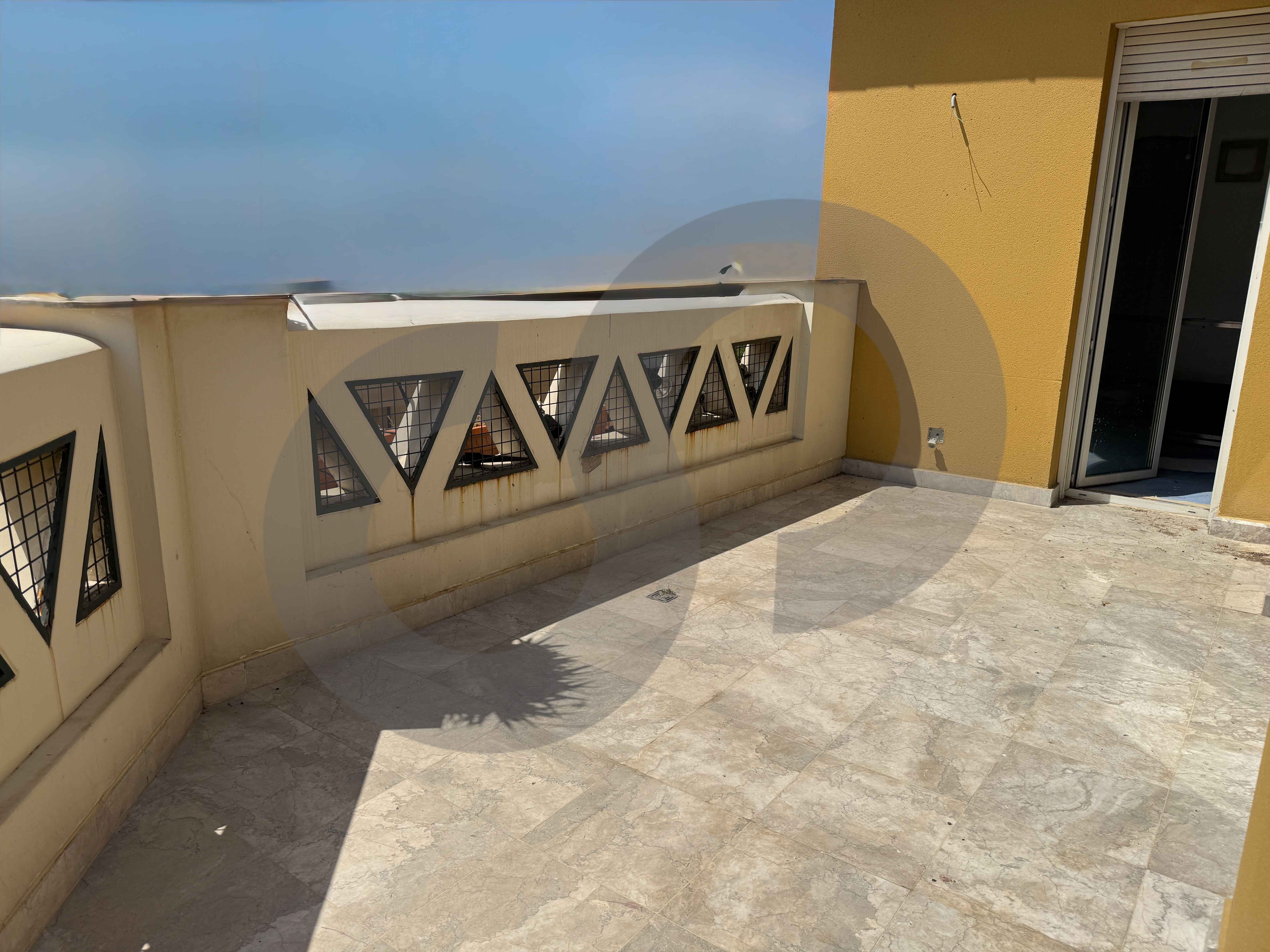Open view/Easy access/Saifi, Beirut — الصورة 3
