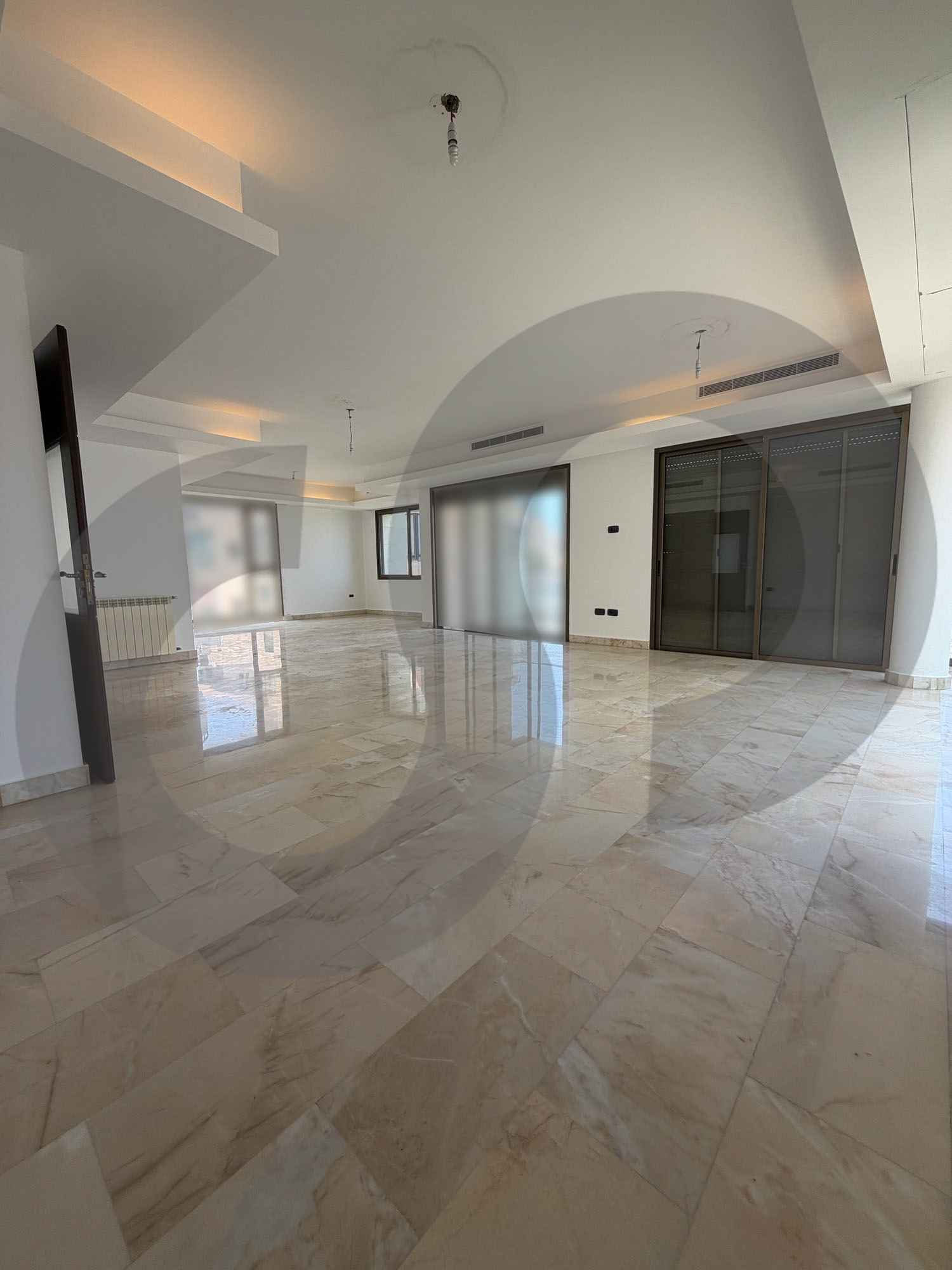 Well-maintained building/partial sea view/FULLY EQUIPPED/elle vue awkar,METN — الصورة 3