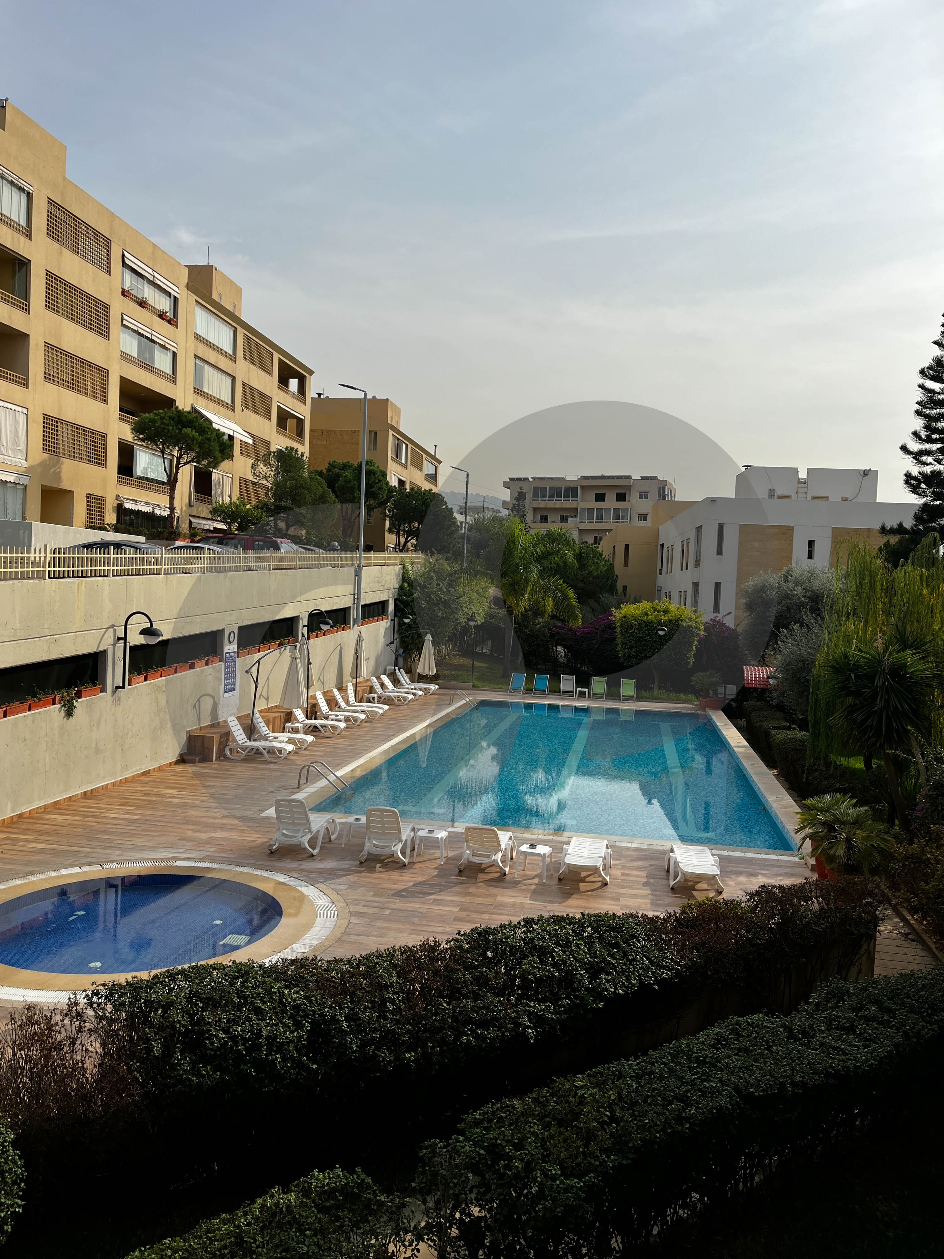 Ideally located, pool access, prime area, adma — الصورة 2