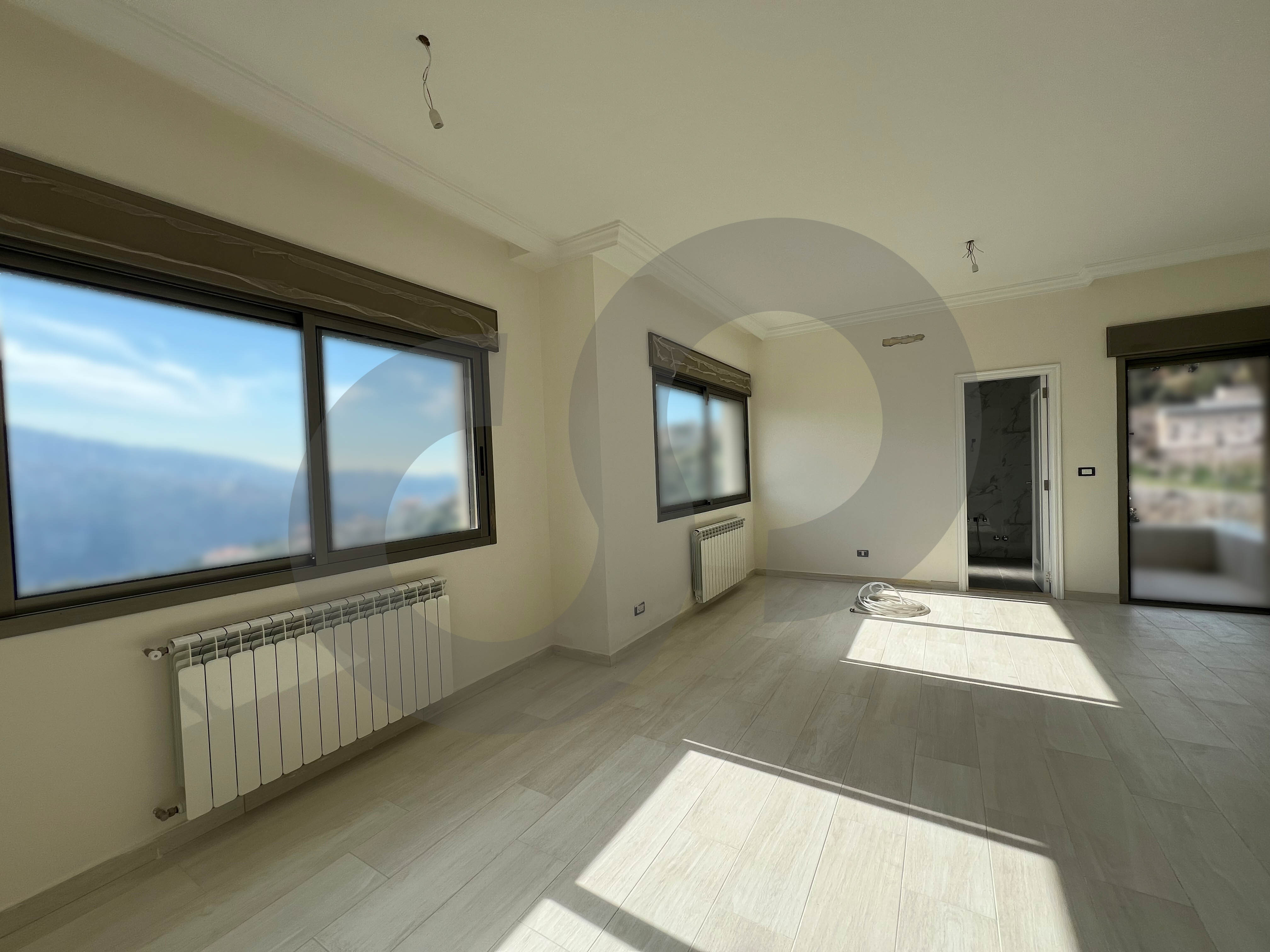 VILLA WITH PANORAMIC MOUNTAIN VIEW IN AAJALTOUN — الصورة 2