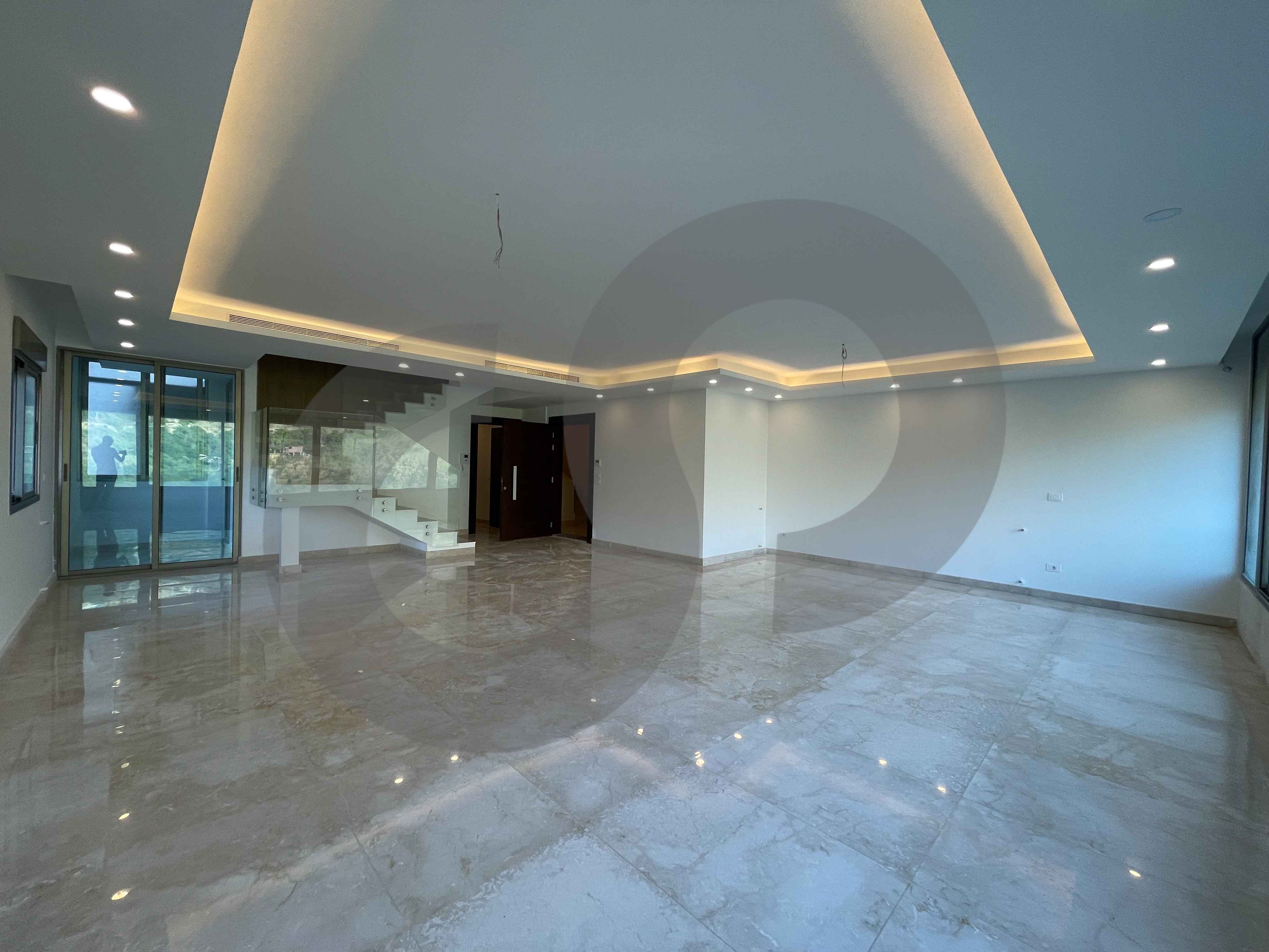 DUPLEX - BRAND NEW IN HAZMIEH ! — الصورة 2