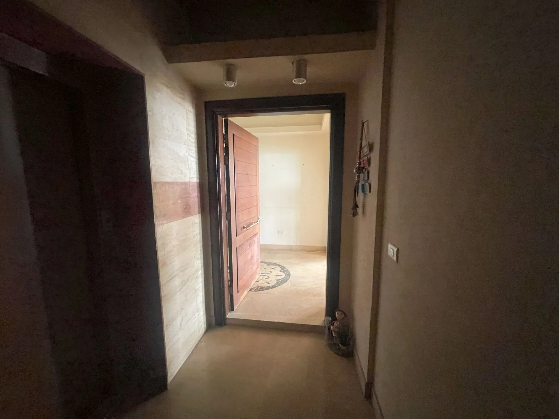 Charming Apartment for Rent in Kfarhbab — الصورة 5