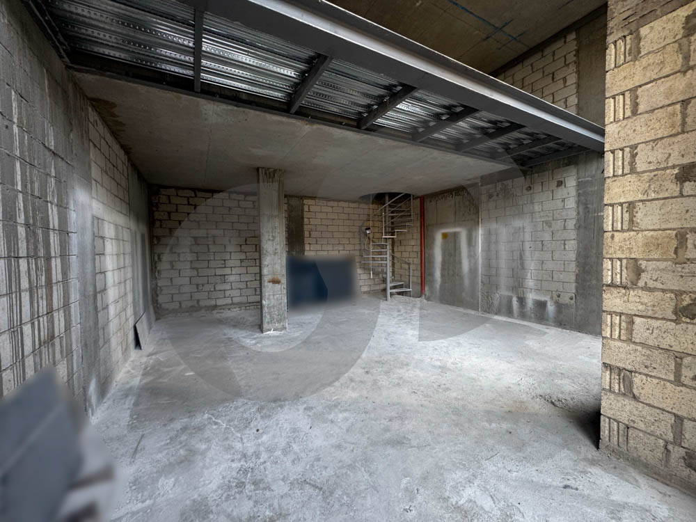 SHOP FOR RENT, PRIME LOCATION, ACHRAFIEH-BEIRUT — الصورة 2