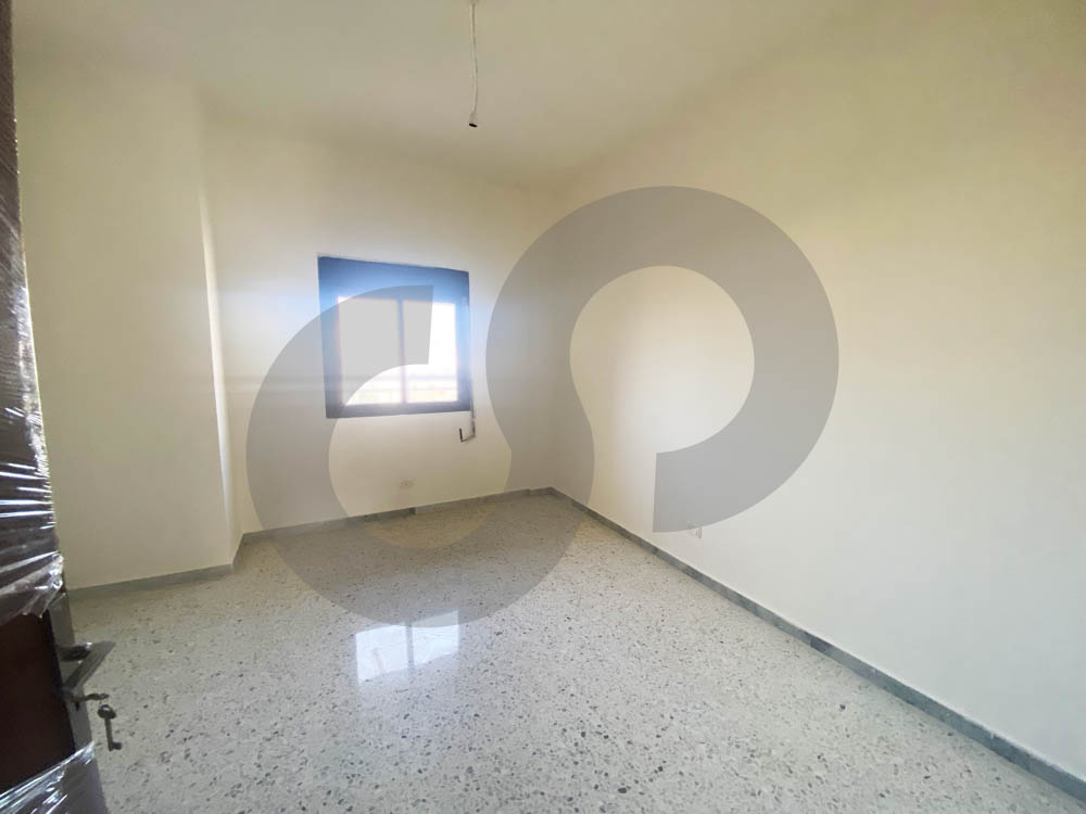 brand-new/modern finishes/spacious layout/unobstructed view/zgharta — الصورة 3