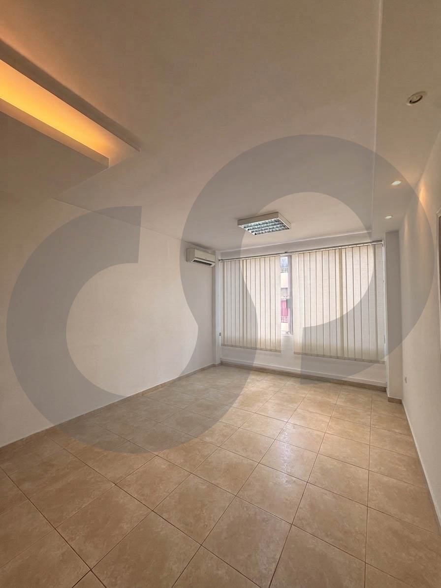 PRIME LOCATION, OFFICE FOR RENT, ZALKA-METN — الصورة 2
