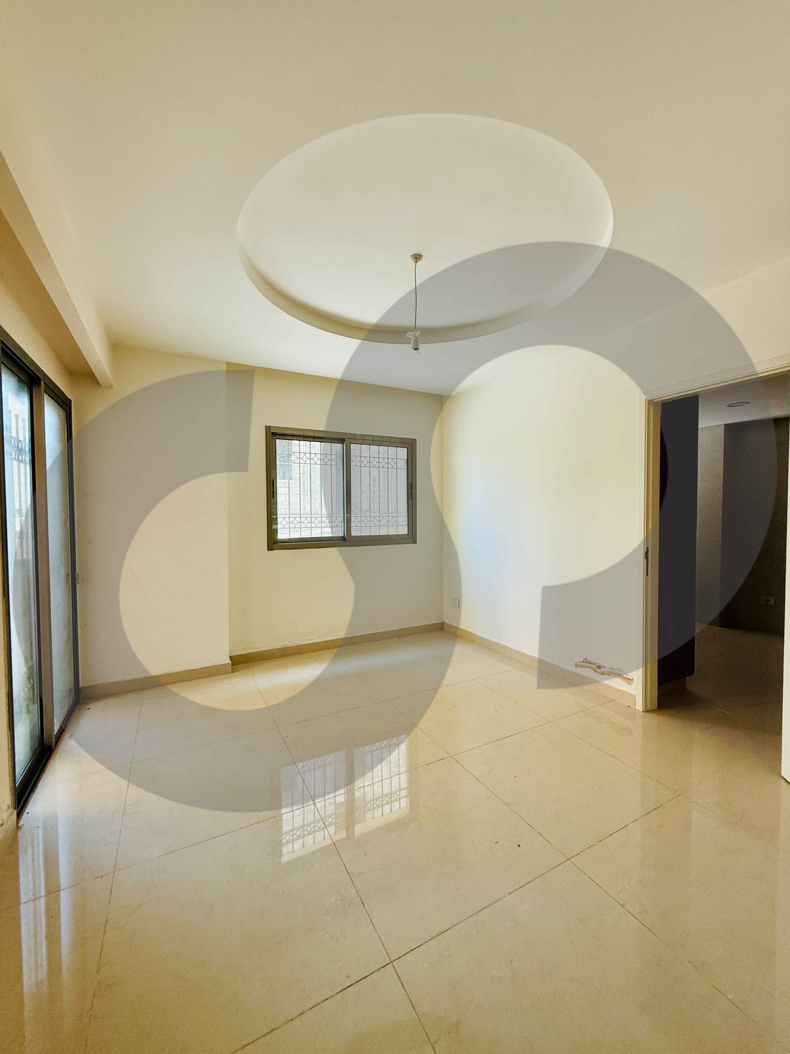 Terrace - super prime location - Haret Sakher- ! — الصورة 2