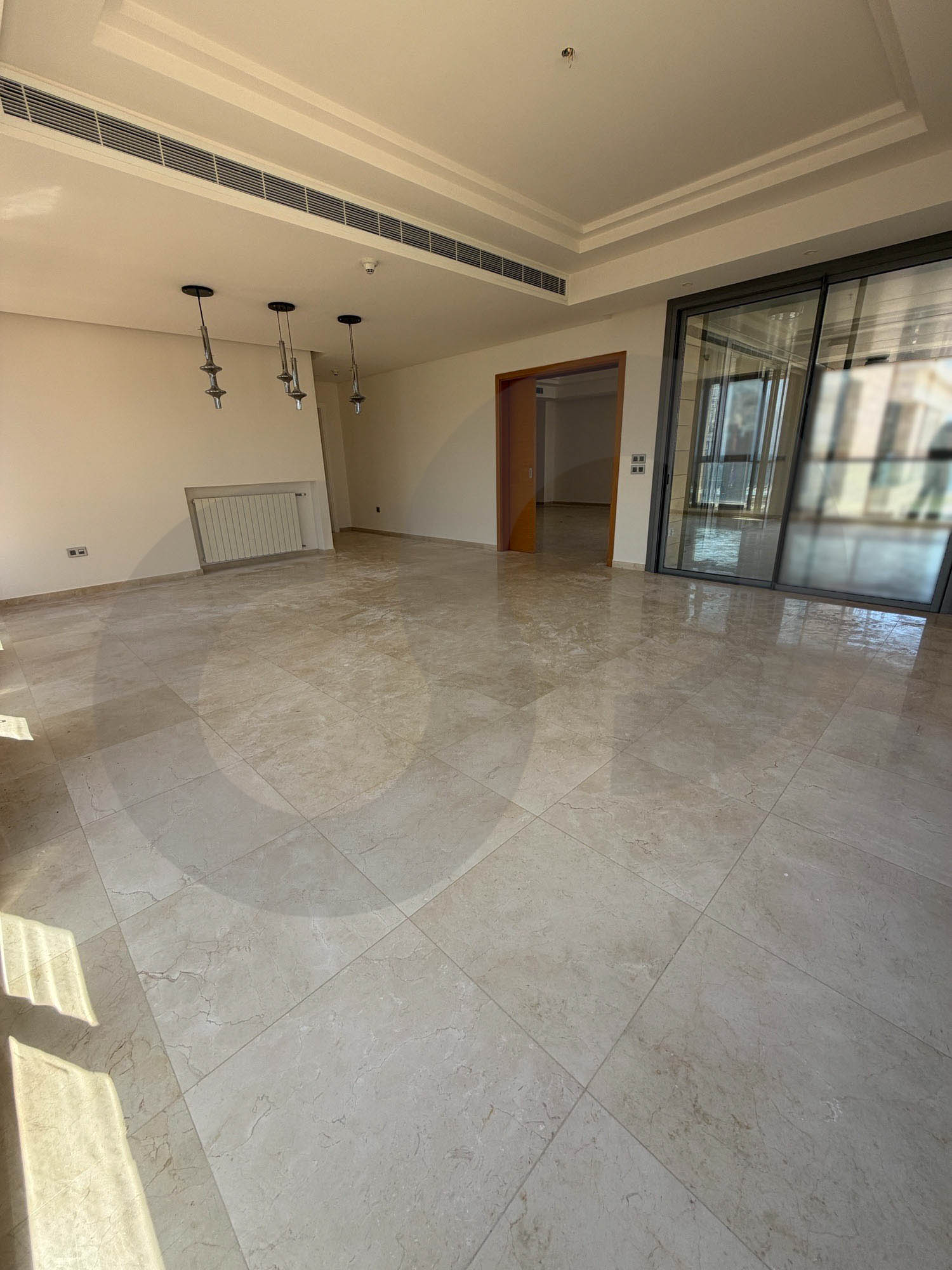 A spacious 320 sqm apartment/Luxurious/Fully unobstructed sea view/DBAYE-METN — الصورة 3