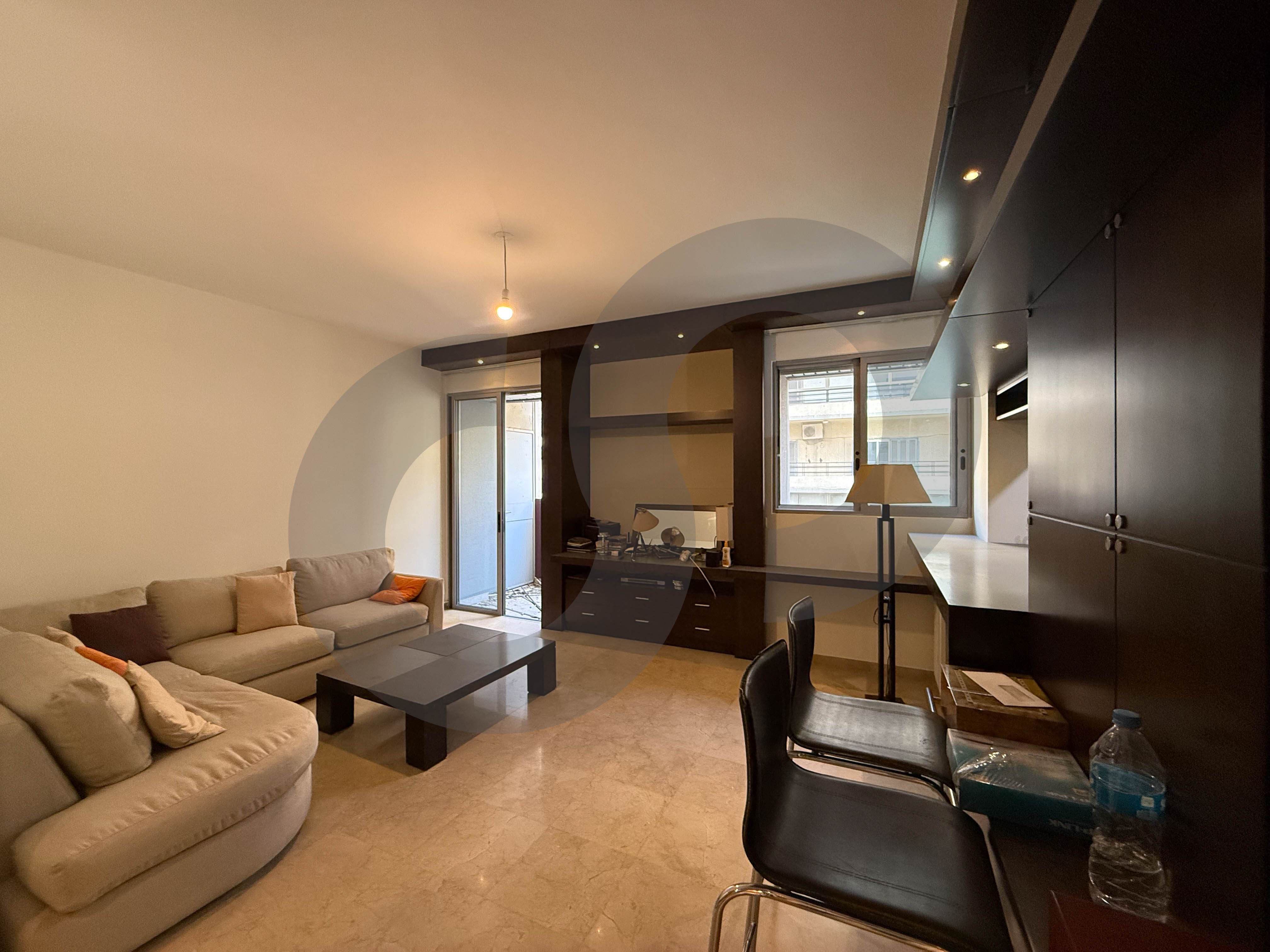 At Saint George Towers in Achrafieh/gated community — الصورة 3
