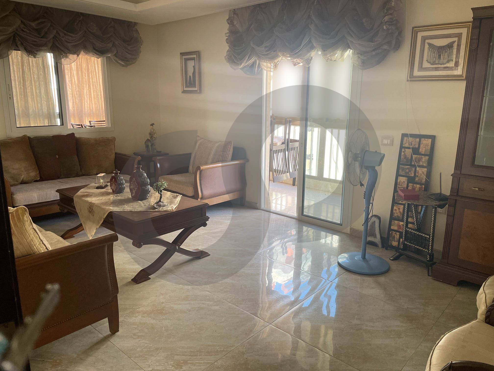 Top floor oportunity,2 Apartments In Verdun — الصورة 2