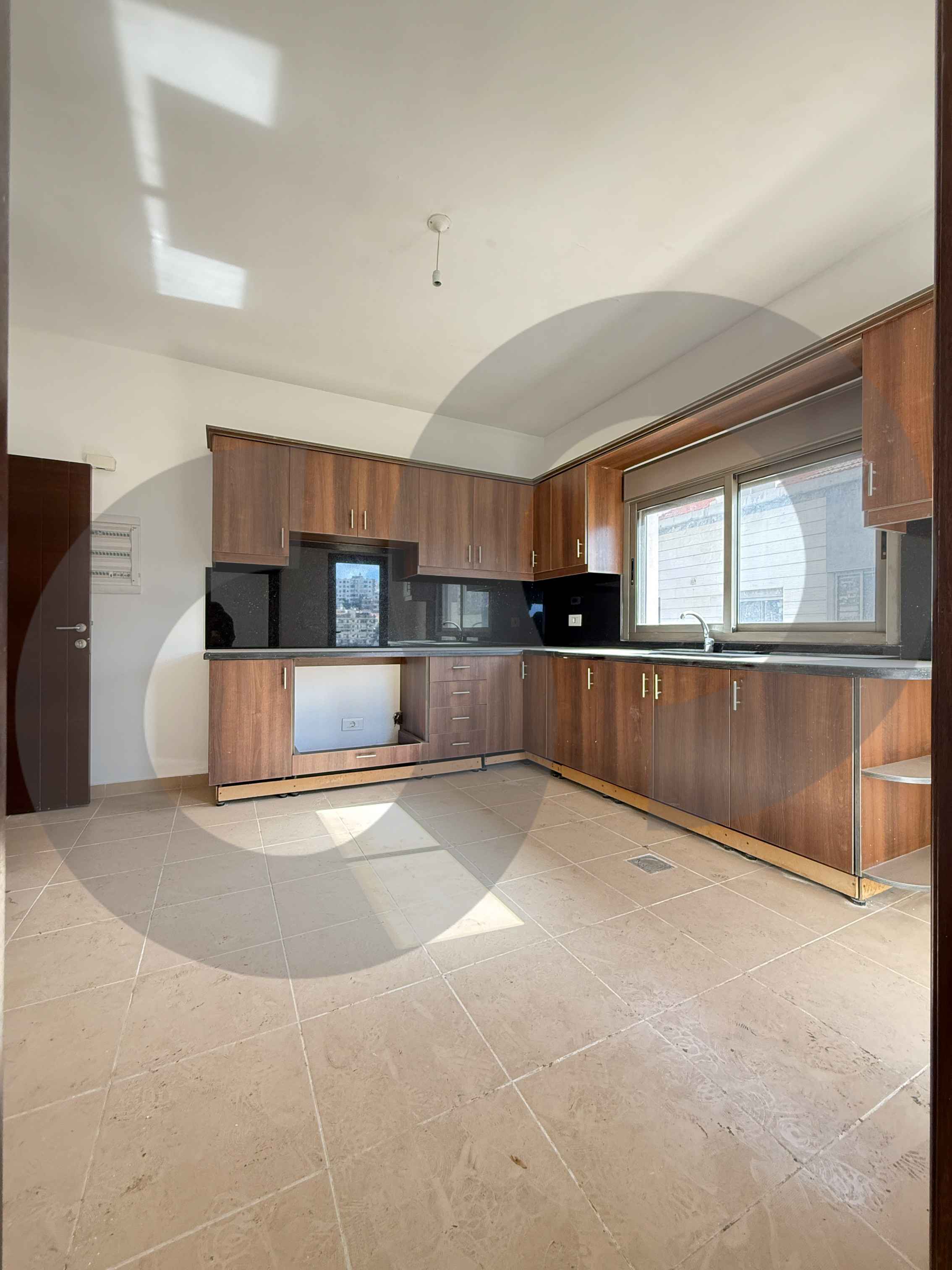 Elevator 24/7/AC/MAID'S ROOM/Antelias — الصورة 2