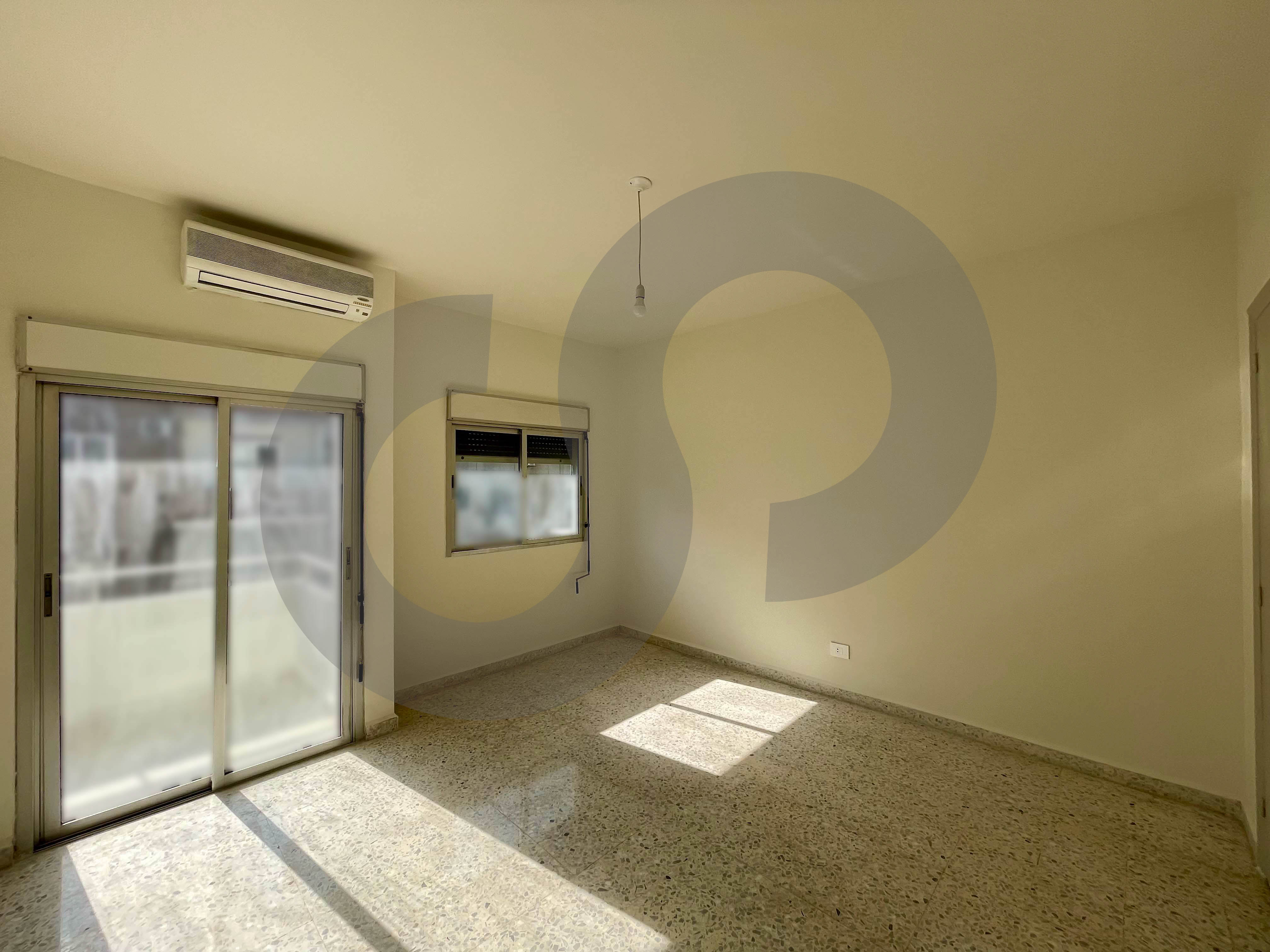 165 Sqm apartment, located in Hazmieh, newly renovated — photo 3