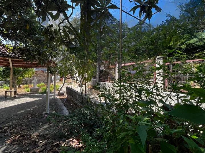 Land & House for Sale in Sin El Fil — الصورة 2