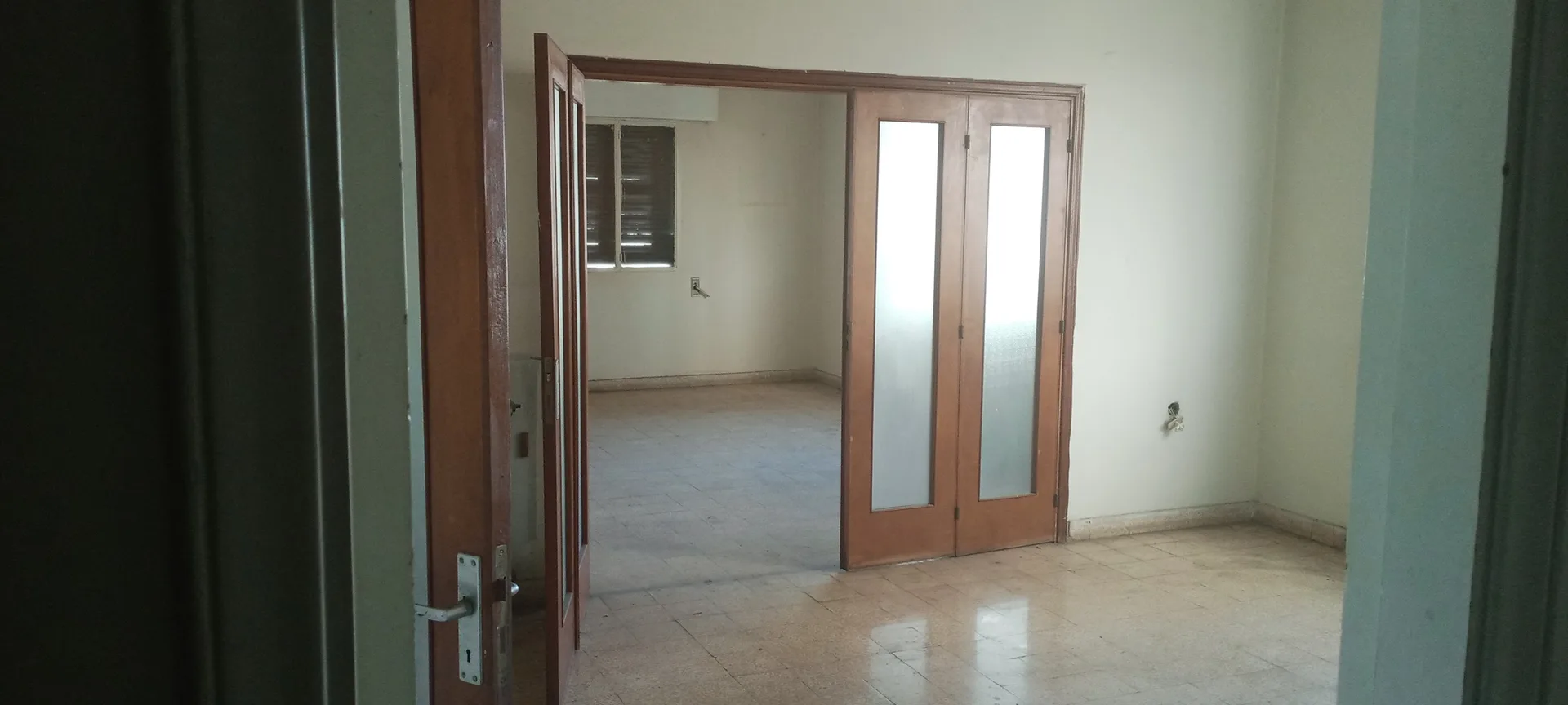 Apartment for Sale in Furn El Chebbak — الصورة 2