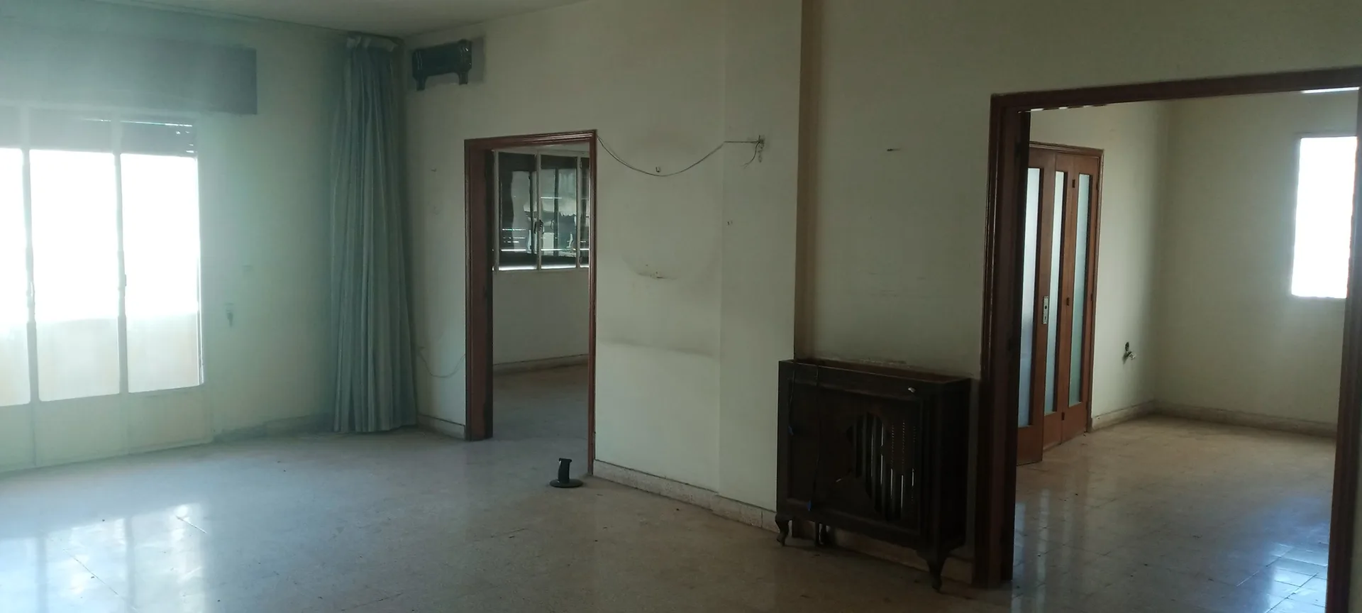 Apartment for Sale in Furn El Chebbak — الصورة 3