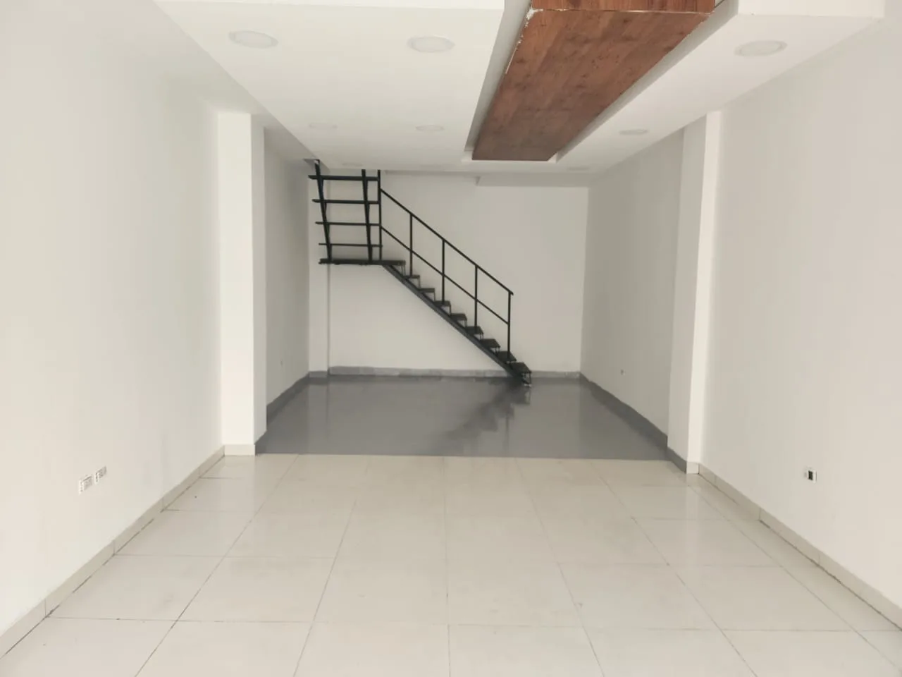 Shop for Sale in Sin El Fil — الصورة 3