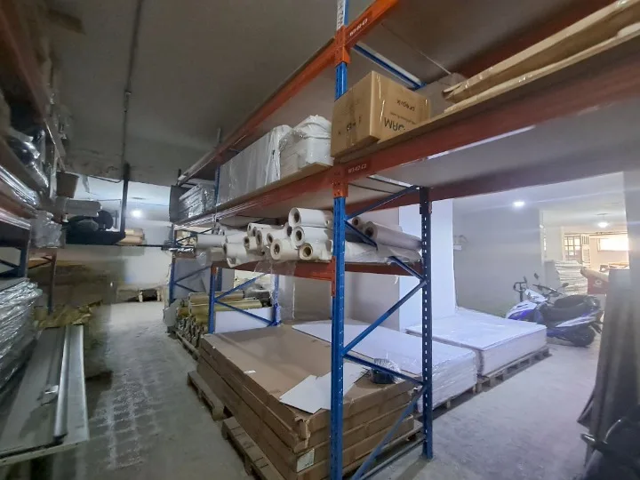 Warehouse for Sale in Sin El Fil — الصورة 5