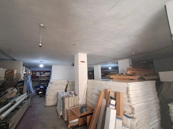 Warehouse for Sale in Sin El Fil — الصورة 2