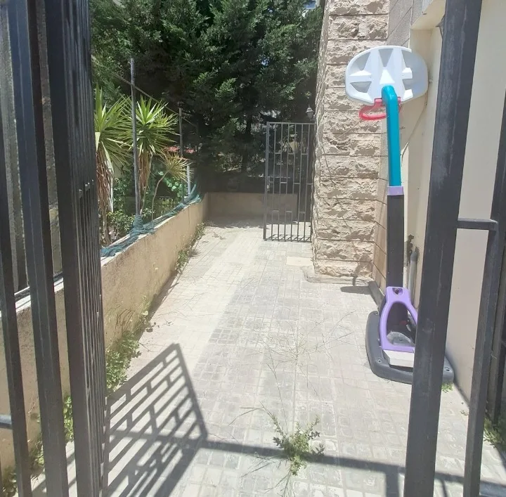 Apartment for Sale in Mazraat Yachouh — الصورة 2