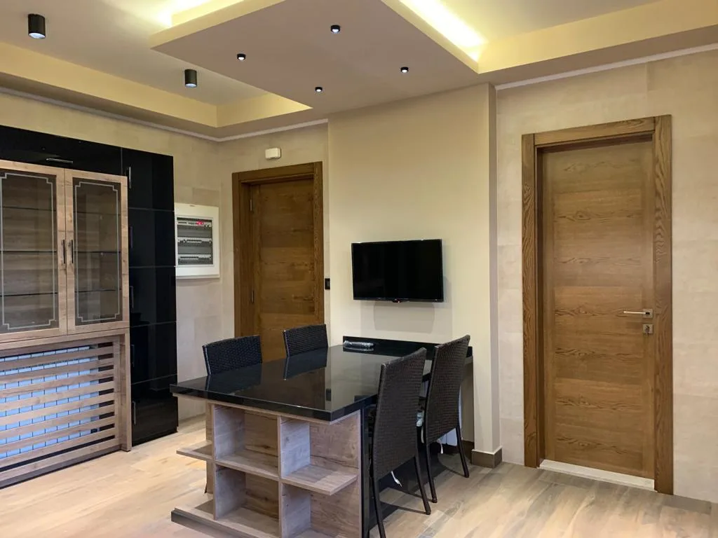 Super Deluxe Decorated Apartment for Sale in Kleiat — الصورة 3