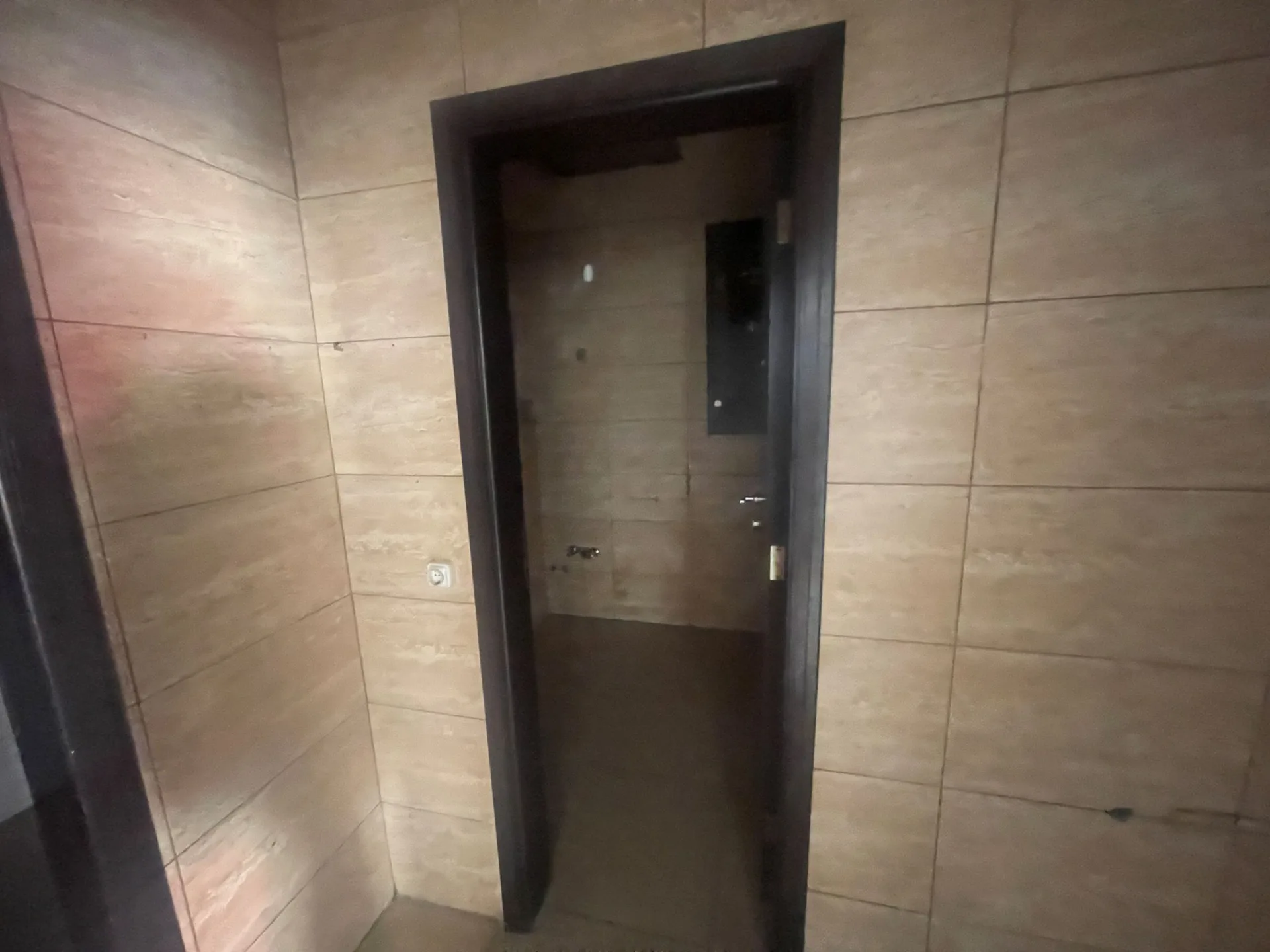 Spacious Showroom for Rent in Ghazir — الصورة 4