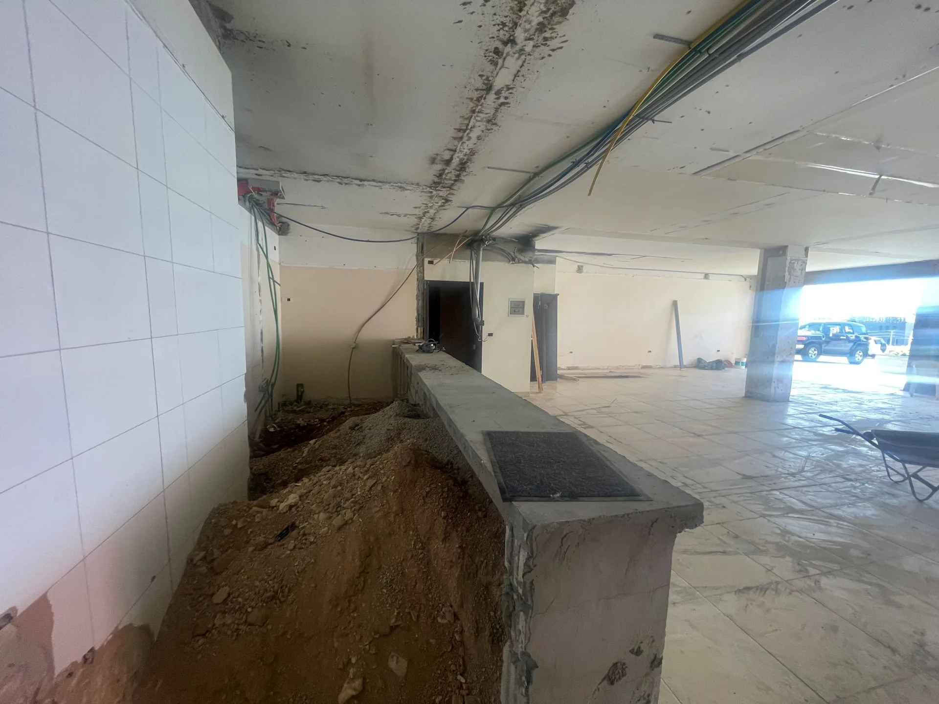 Spacious Showroom for Rent in Ghazir — الصورة 3