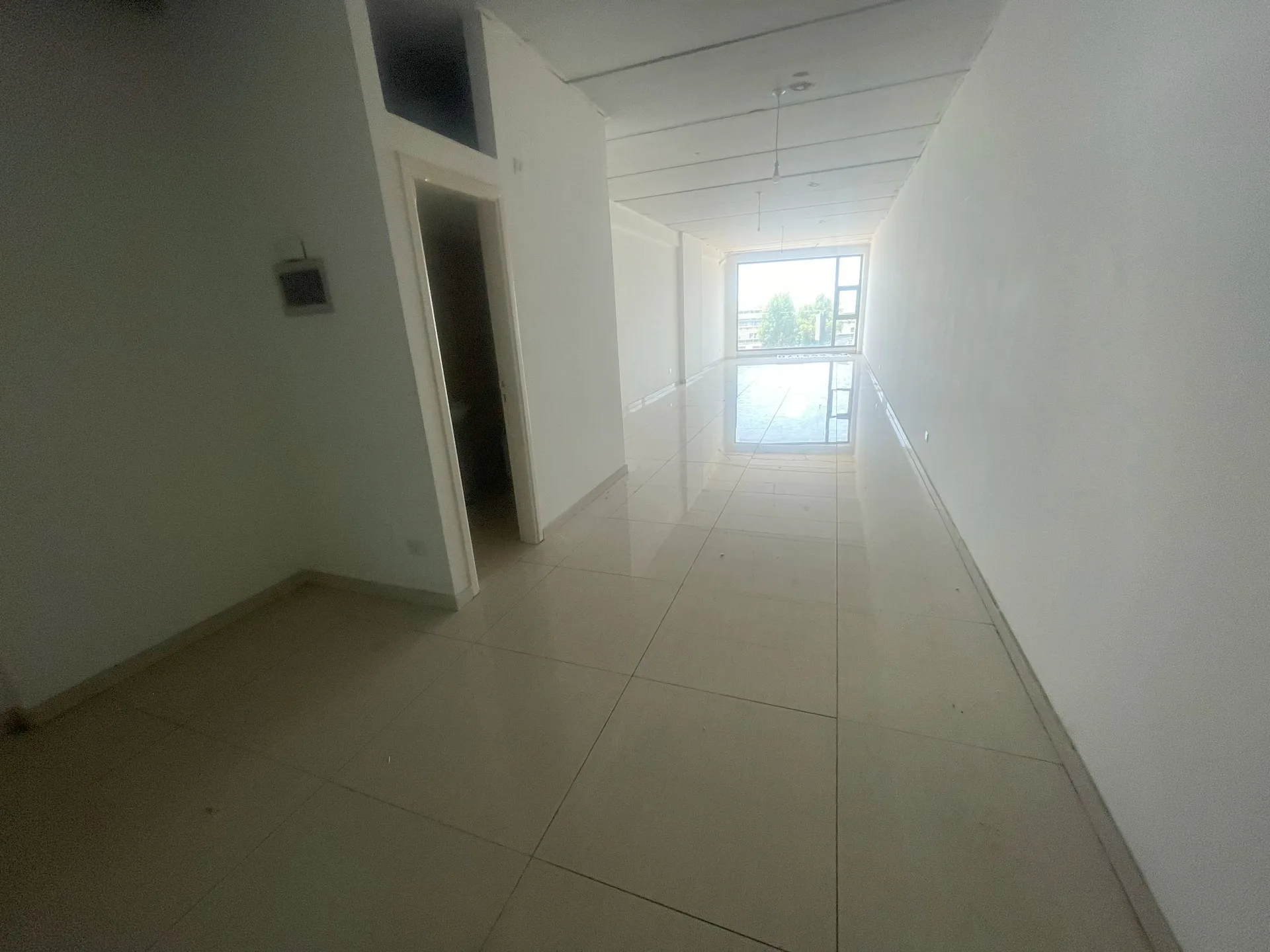 Shop/Office for Rent on Ghazir Highway – Prime Location — الصورة 2