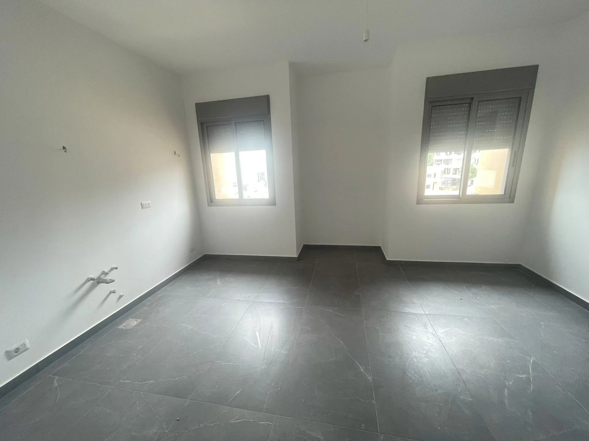 Ground Floor Apartment for Sale – Halate — الصورة 5