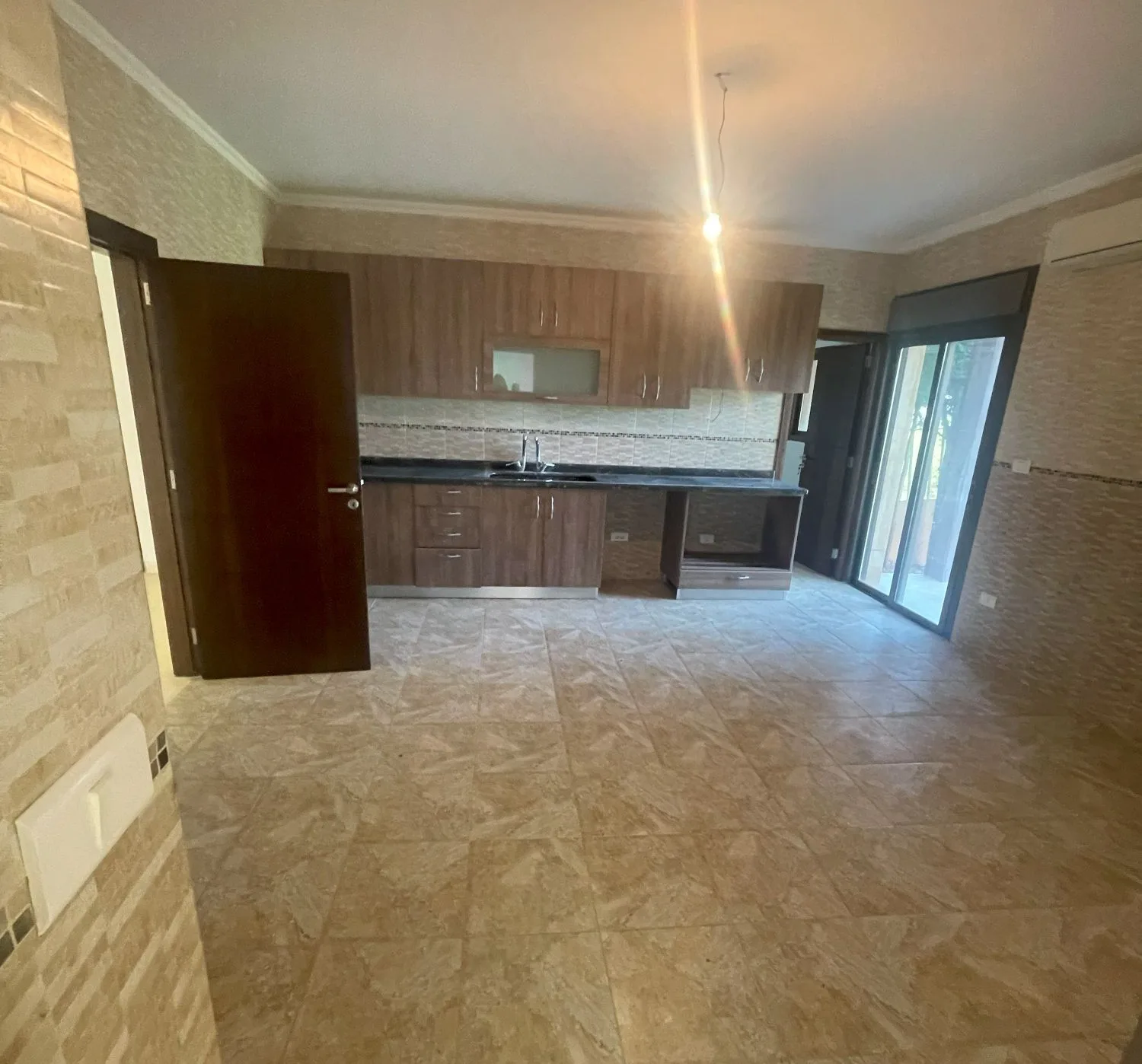 Apartment for Sale in Kfarhbab — الصورة 2