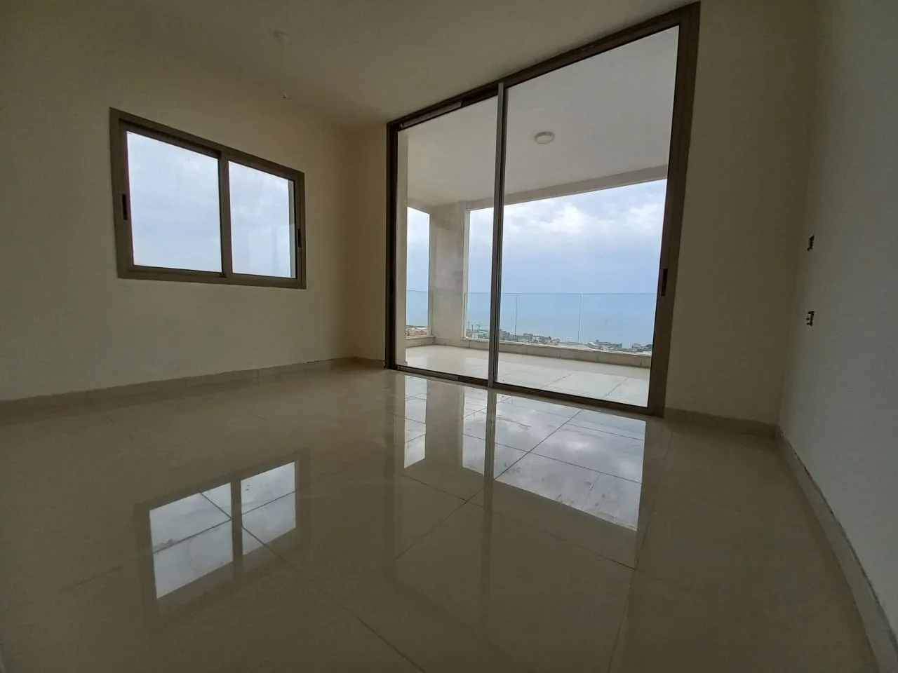 Apartment for Sale in Tabarja — الصورة 2
