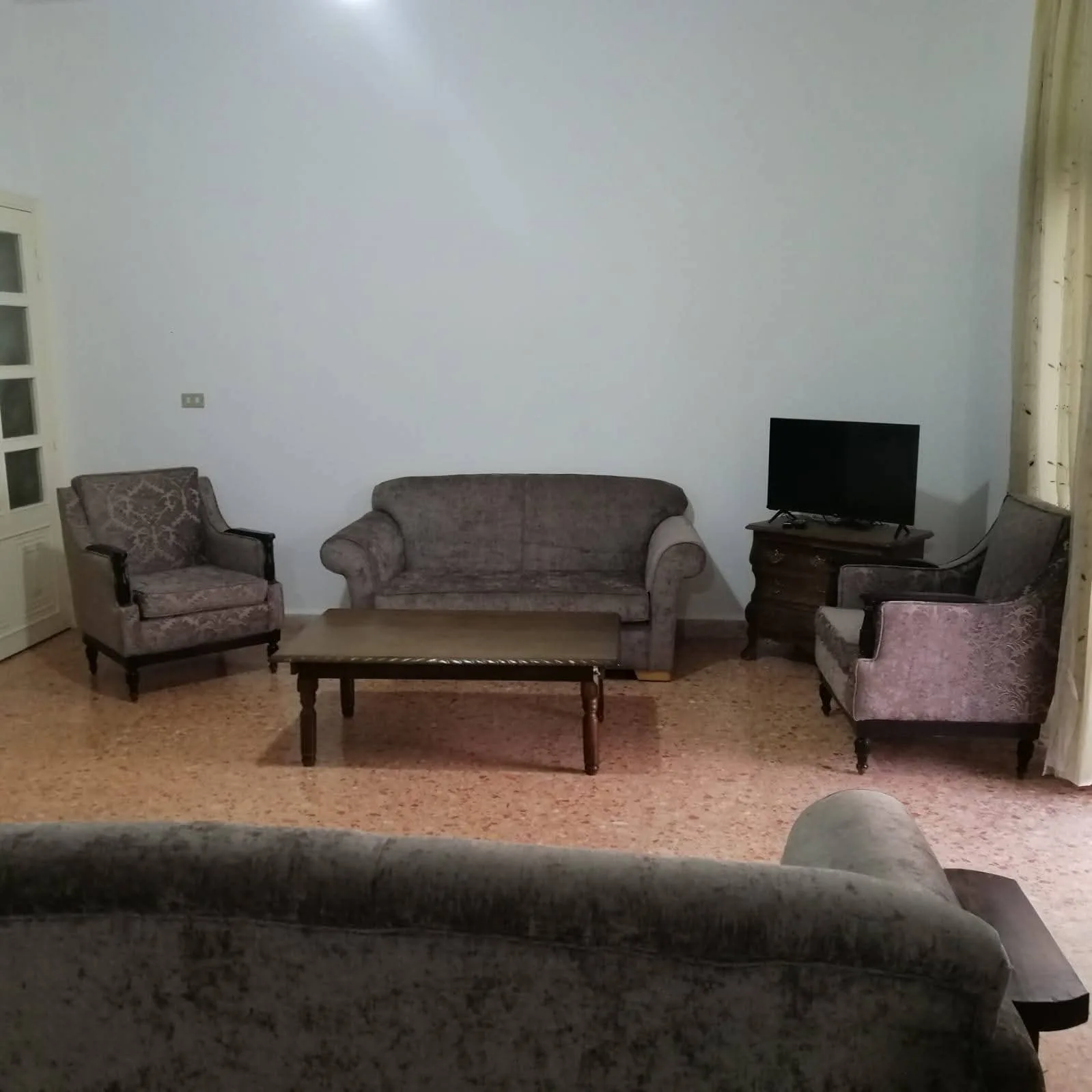 Furnished Apartment for Rent in Jbeil — الصورة 3