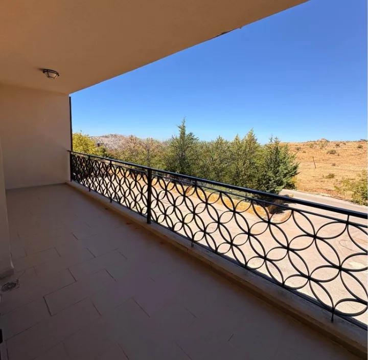 Furnished Chalet for Rent – Laklouk — الصورة 2