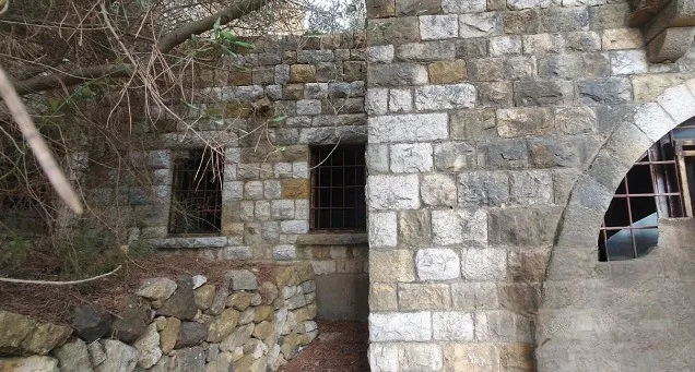 Land & Old Authentic House For Sale – Beit Mery — الصورة 4