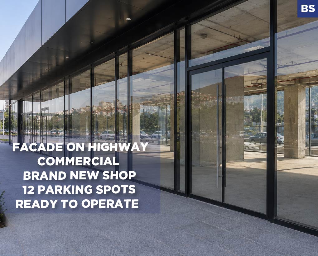 Commercial Brand New Shop For Rent/Facade On Highway in Zalka — الصورة 1