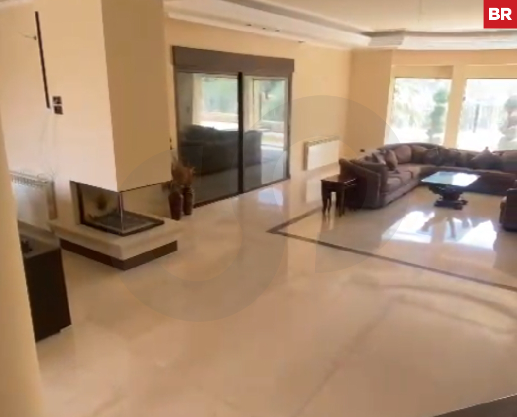 1834 sqm land- spacious foyer amyoun-koura