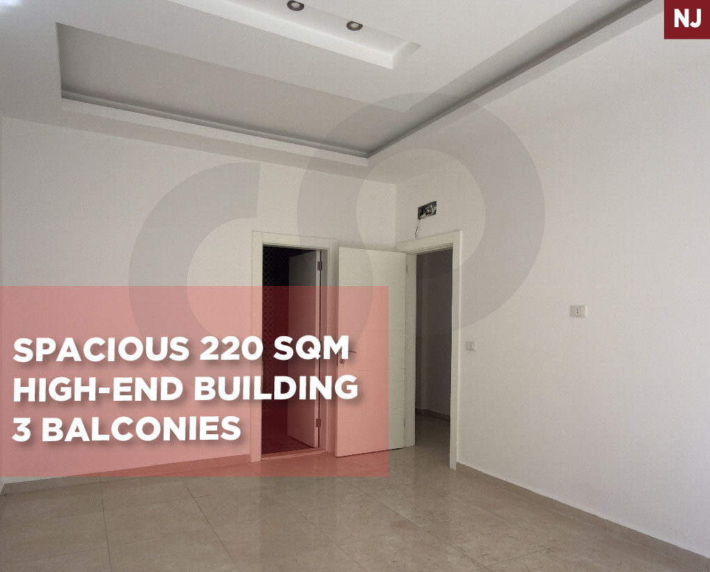 spacious 220 SQM/calm area/generous living spaces/al hosh,tyre