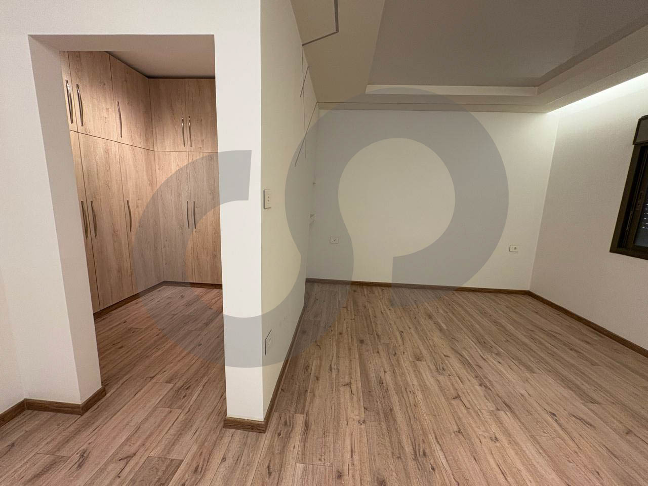 137 sqm Terrace, Walk-in closet - Zouk Mosbeh — الصورة 2
