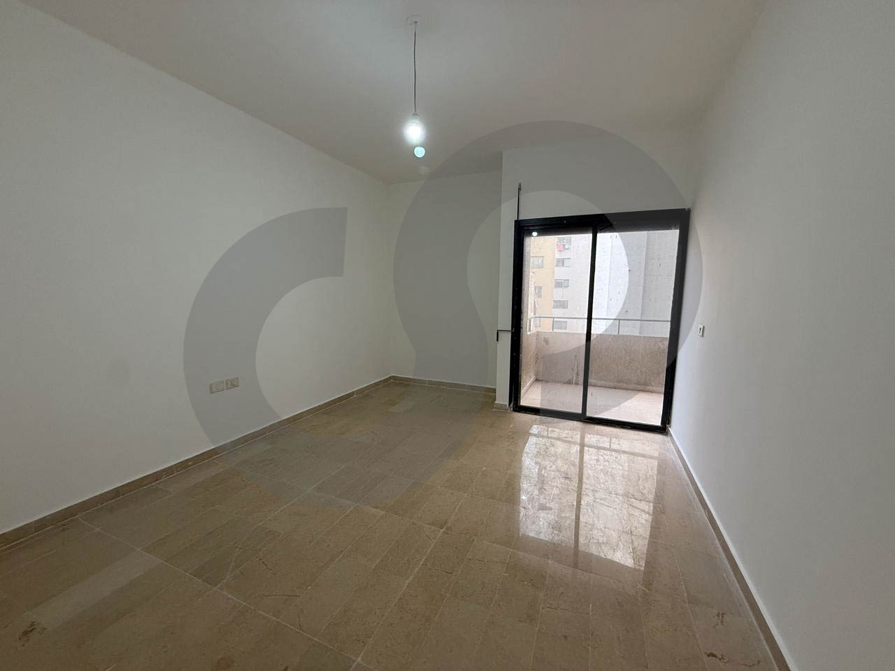 220 sqm apartment in prime location zarif for rent — الصورة 2