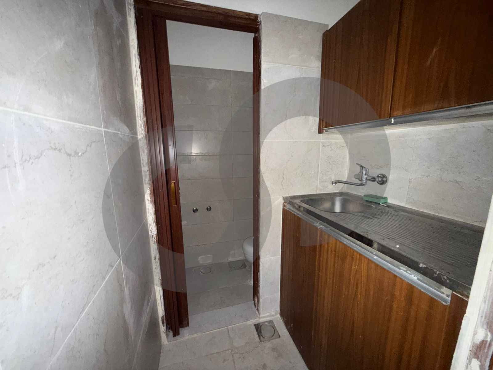 OFFICE/Elevator 24/7/SECURITY/Nowayri, Beirut — الصورة 3