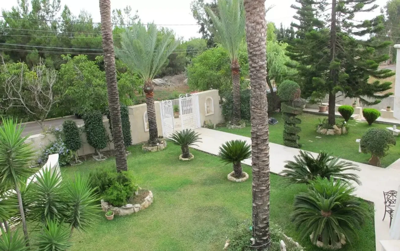 Villa for Sale in Aamchit, Lebanon — الصورة 5