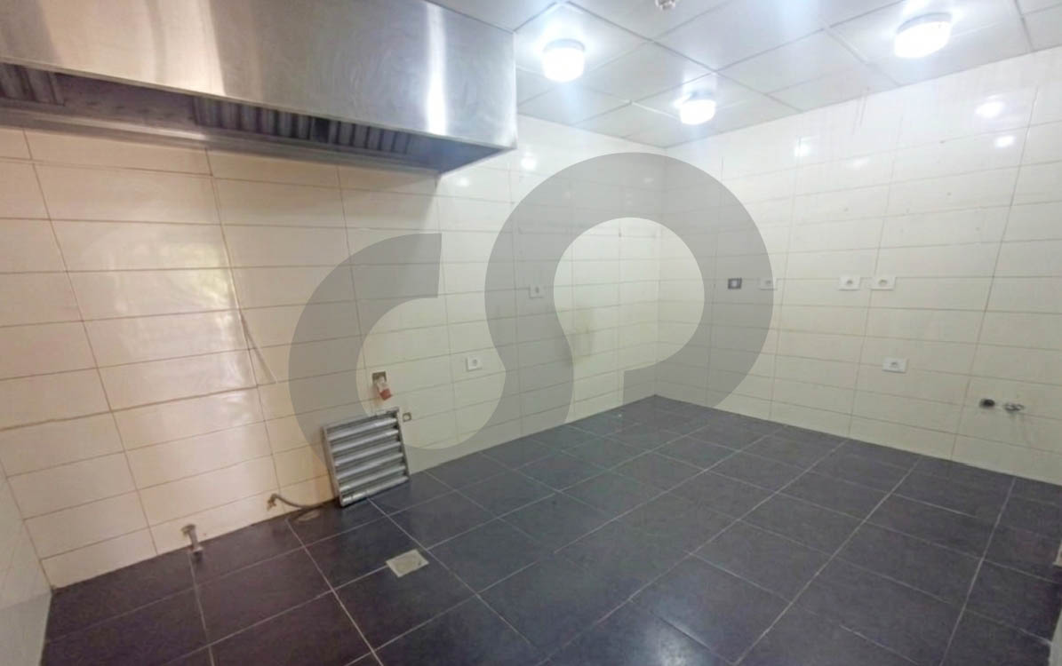Fully Decorated 120 sqm Shop for Rent on Badaro Main Street – Coffee Shop Ready — الصورة 3